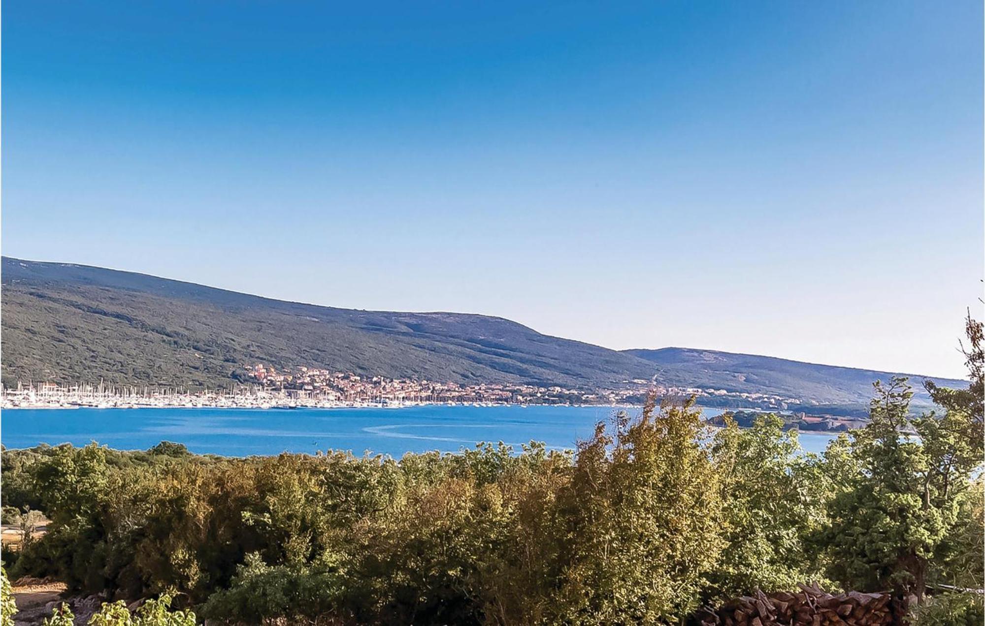 Stunning Apartment In Kornic With House Sea View Exterior foto